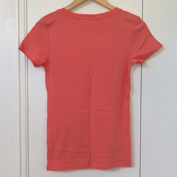 3/$15! Joe Fresh Women’s Short Sleeve V Neck T-Shirt. Size S - Picture 2 of 5